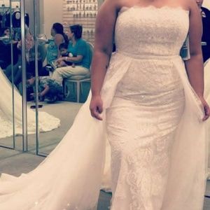 Wedding dress never worn!